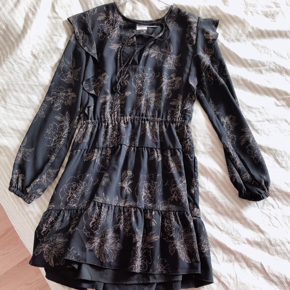 Aritzia Wilfred ruffle dress in M - Picture 1 of 4